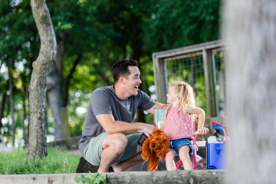 A young girl and her dad