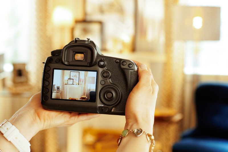 Closeup DSLR camera